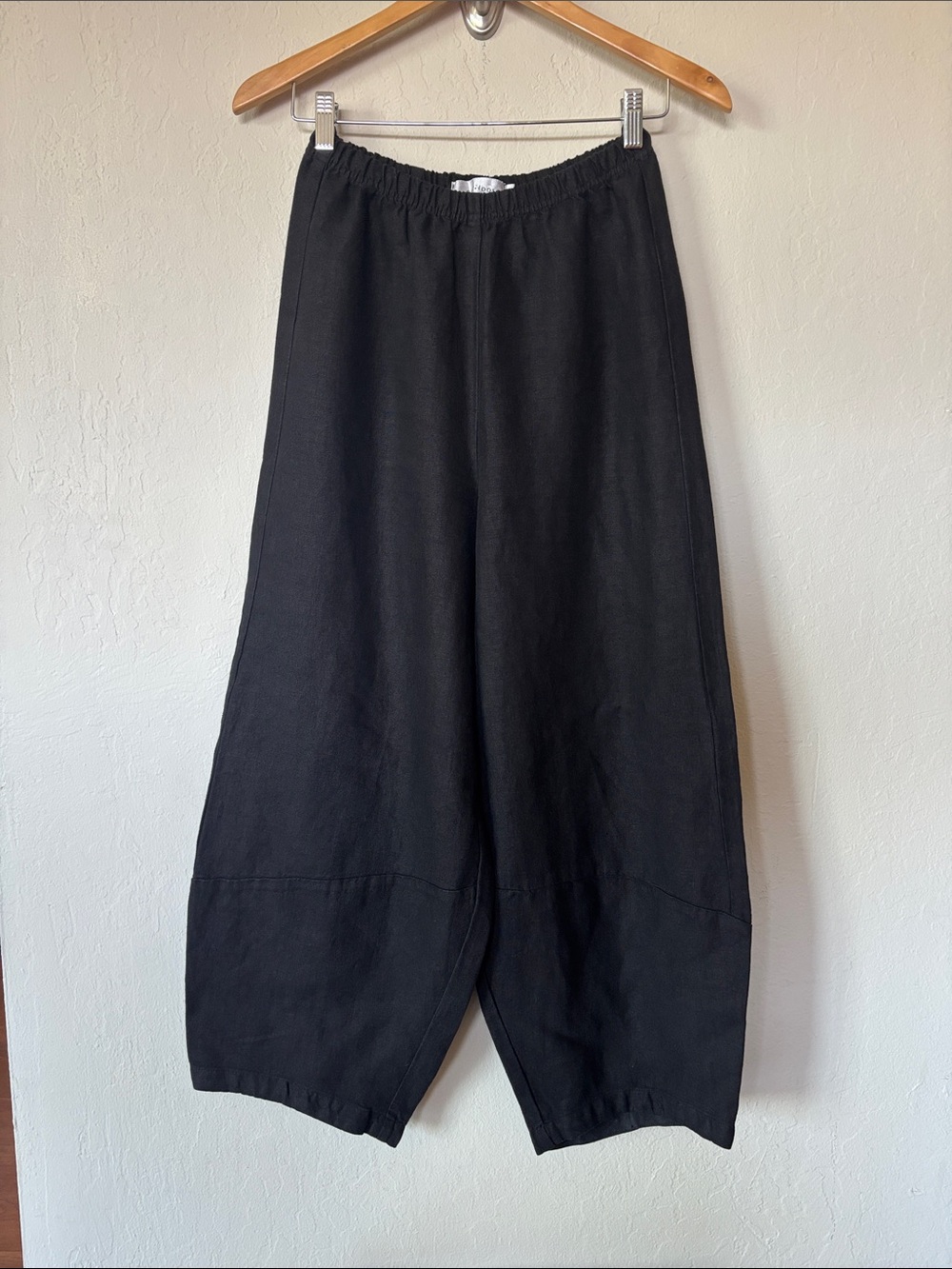 Women’s Linen barrel leg lantern pant cut loose size XS LIKE NEW
